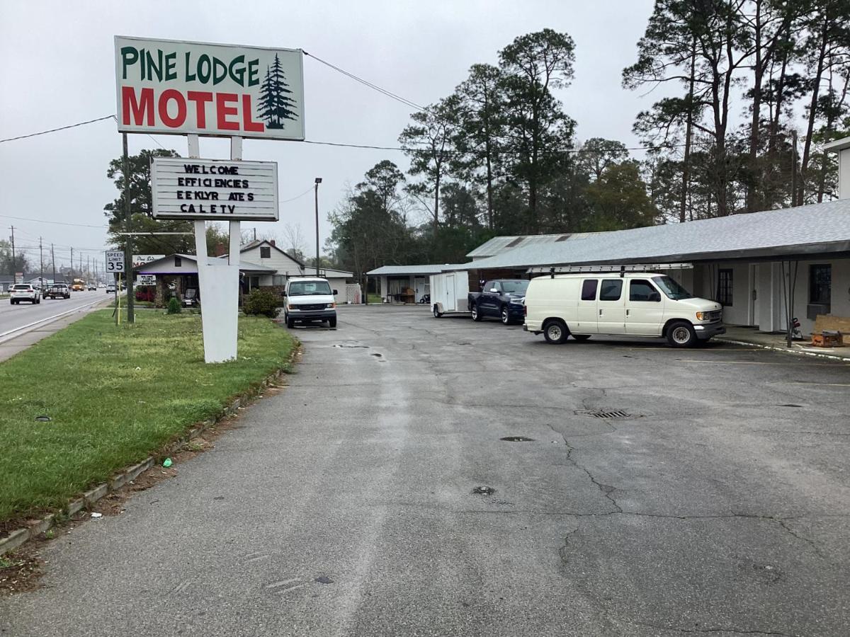 Pinelodge Motel Baxley Exteriér fotografie